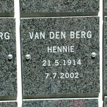 BERG Hennie, van den 1914-2002