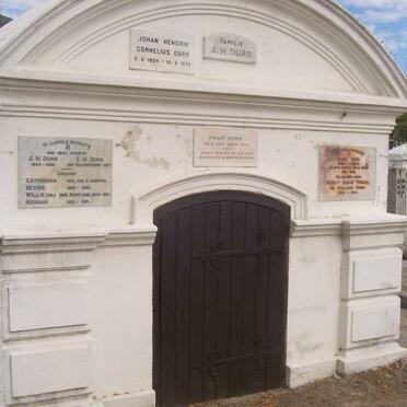 DURR J. H. &amp;  Family grave - see description for list of names