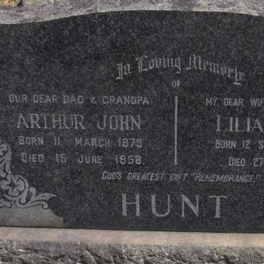HUNT Arthur John 1879-1958 &amp; Lilian Jane 1886-1948