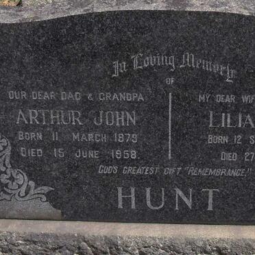 HUNT Arthur John 1879-1958 &amp; Lilian Jane 1886-1948