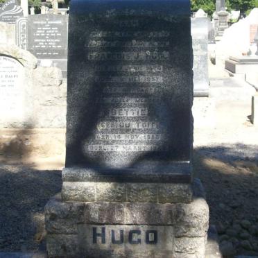 HUGO Francois J. 1876-1937 &amp; Bettie DU TOIT 1883-1969 