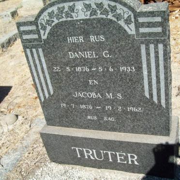 TRUTER Daniel G. 1876-1933 &amp; Jacoba M.S. 1876-1962