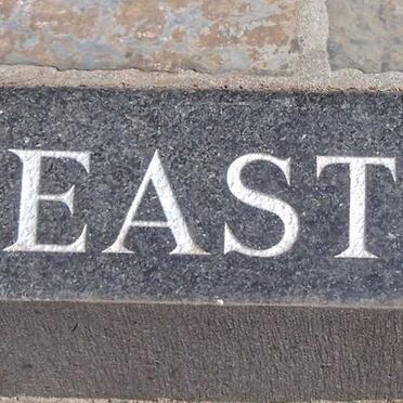 EASTON G.F. 1914-1971 &amp; Anna 1914-2010