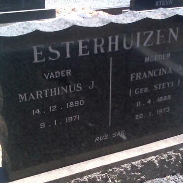 ESTERHUIZEN Marthinus J. 1890-1971 &amp; Francina J. STEYL 1885-1973