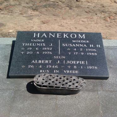 HANEKOM Theunis J. 1892-1976 &amp; Susanna H.H. 1906-1988 :: HANEKOM Albert J. 1946-1978