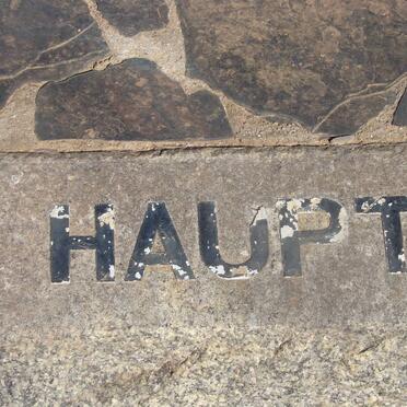 HAUPT Pierre C.L. 1883-1954 &amp; Elizabeth Jacoba DE VILLIERS 1884-1969