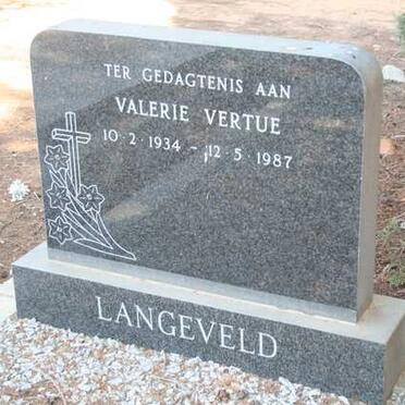 LANGEVELD Valerie Vertue 1934-1987