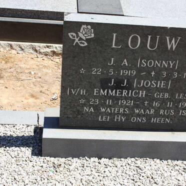 LOUW J.A. 1919-1979 & J.J. voorheen EMMERICH nee LESCH 1921-1981