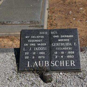 LAUBSCHER L.J. 1901-1973 & Gertruida E. STANDER 1909-1993