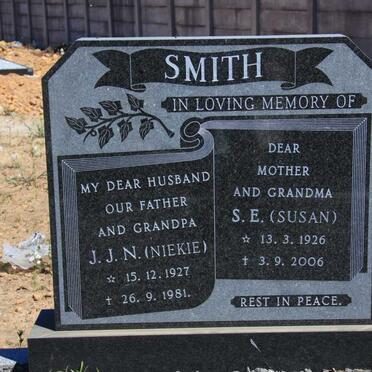 SMITH J.J.N. 1927-1981 & S.E. 1926-2006