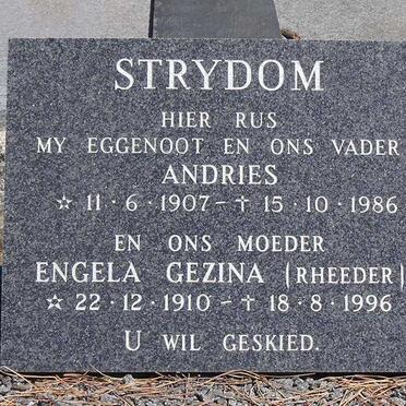 STRYDOM Andries 1907-1986 & Engela Gezina RHEEDER 1910-1996
