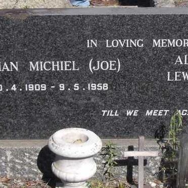 ? Johan Michiel 1909-1958 &amp; Alxandera Margaret Lewisa WALSH 1917-1982