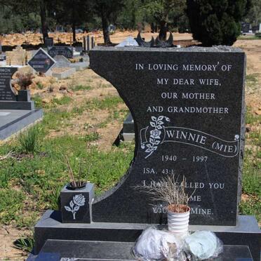 ? Winnie 1940-1997