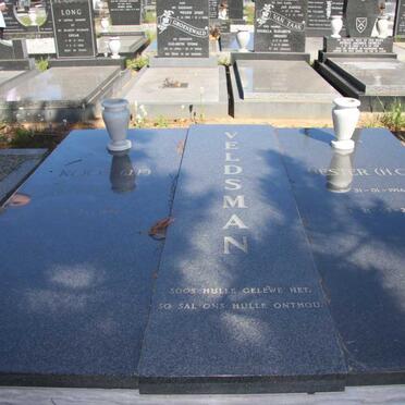 VELDSMAN J.F. 1908-1982 &amp; H.C. 1916-2001