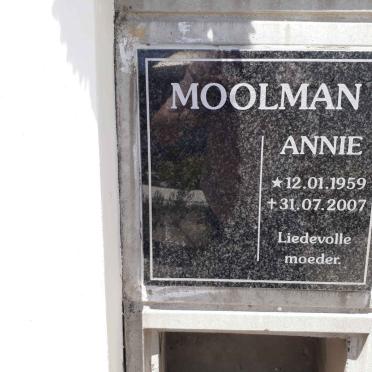 MOOLMAN Annie 1959-2007