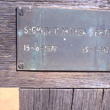 F - Vanne :: Surnames - F