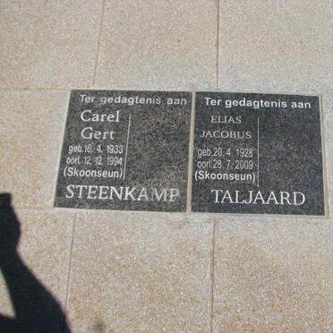 STEENKAMP Carel Gert 1933-1994 :: TALJAARD Elias Jacobus 1928-2009