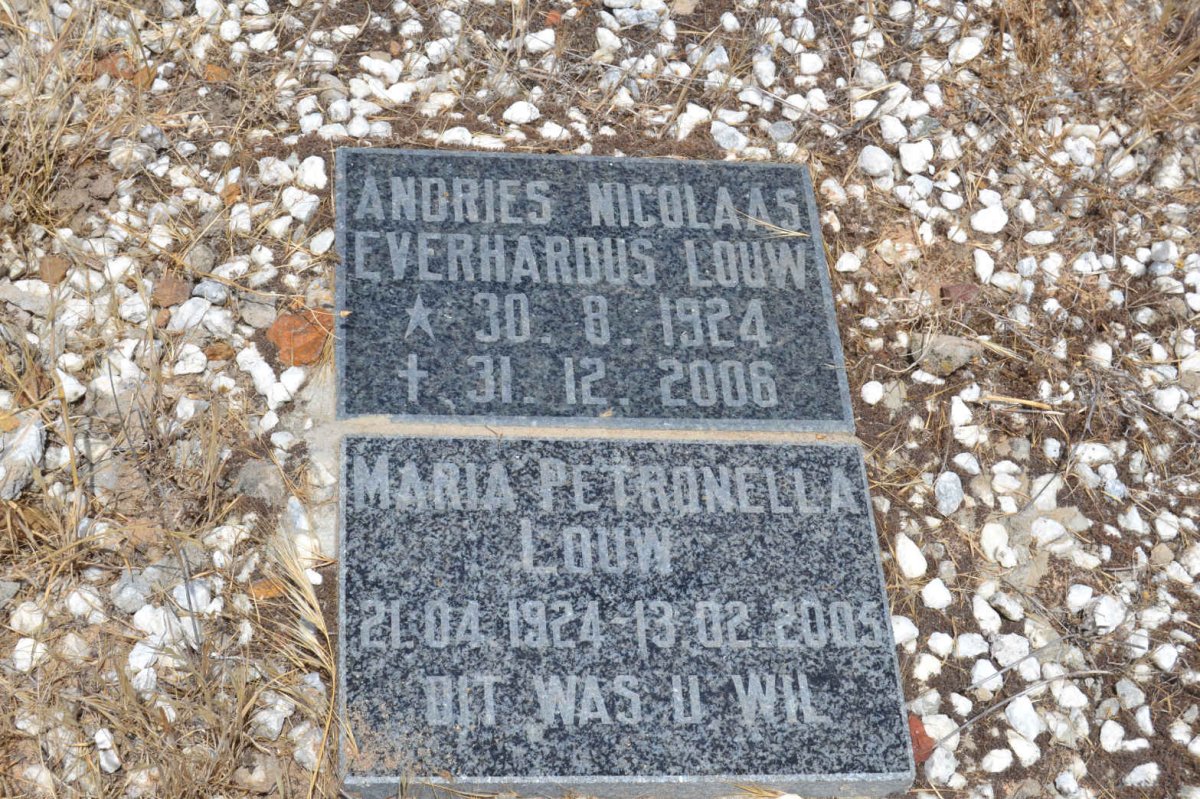 LOUW Andries Nicolaas Everhardus 1924-2006 &amp; Maria Petronella 1924-2005