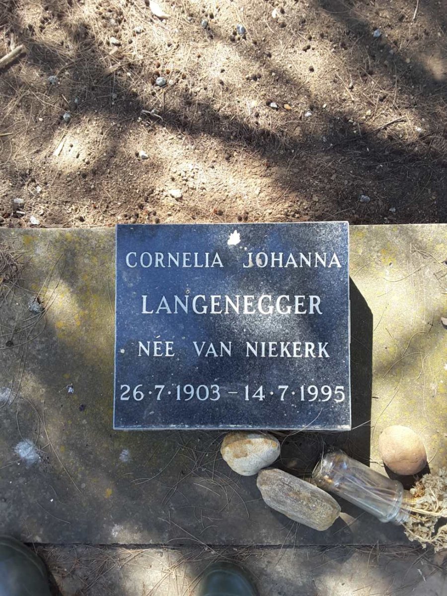 LANGENEGGER Cornelia Johanna nee VAN NIEKERK 1903-1995