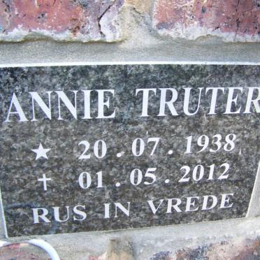 TRUTER Annie 1938-2012