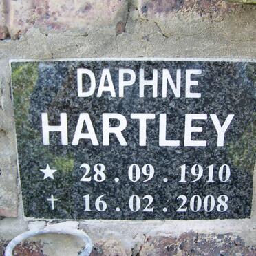 HARTLEY Daphne 1910-2008