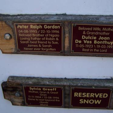 GORDON Peter Ralph :: BONTHUYS Dulcie Joan nee DE VOS 1923-1997 :: GREEFF Sylvia 1904-1996