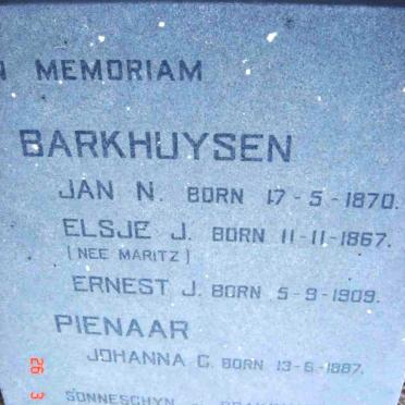 BARKHUYZEN Jan N. 1870- &amp; Elsje J. MARITZ 1867-