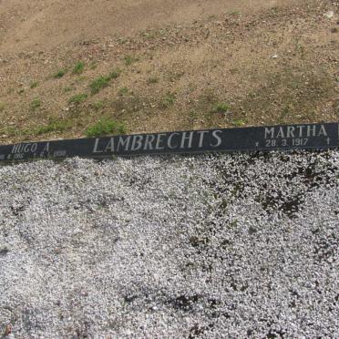 LAMBRECHTS Hugo A. 1916-1998 &amp; Martha H.A. 1917-1992