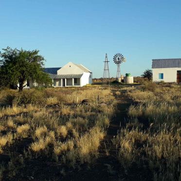 1. Plaashuis / Farmhouse