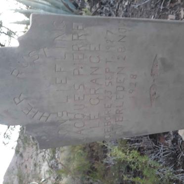 Western Cape, PRINCE ALBERT district, Prince Albert Valley, Angeliers Bosch 157_1, farm cemetery