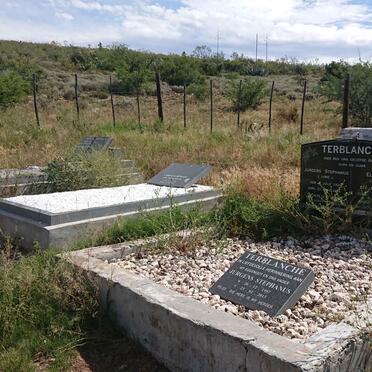 TERBLANCHE Jurgens Stephanus 1924-2004 & Elizabeth 1935-2003_01