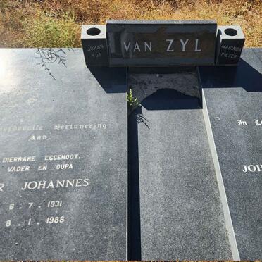 ZYL Pieter Johannes, van 1931-1988 & Johanna Magdalena NOLTE 1932-2014