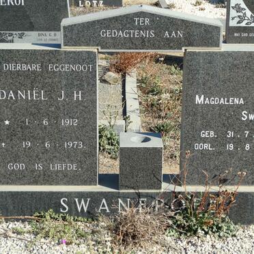 SWANEPOEL Daniel J.H. 1912-1973 &amp;. Magdalena 1907-1986