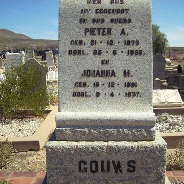 GOUWS Pieter A. 1873-1956 &amp; Johanna M. 1881-1937
