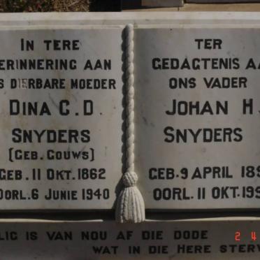SNYDERS Johan H. 1856-1950 &amp; Dina C.D. GOUWS 1862-1940