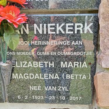 NIEKERK Elizabeth Maria Magdalena, van nee VAN ZYL 1923-2017