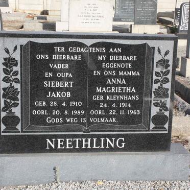 NEETHLING Siebert Jakob 1910-1989 &amp; Anna Magrietha KLEYNHANS 1914-1963