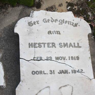 SMALL  Hester 1919-1942