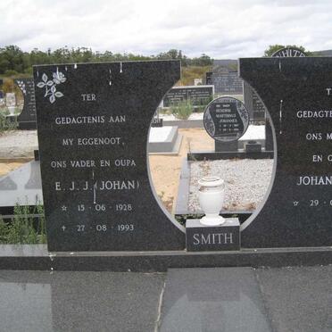 SMITH E.J.J 1928-1993 &amp; Johanna M. 1933-