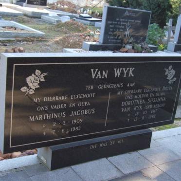 WYK Marthinus Jacobus, van 1909-1983 &amp; Dorothea Susanna BERGH 1917-1992