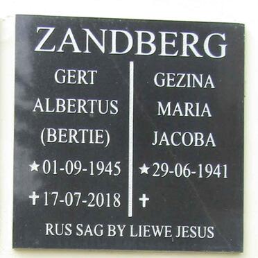ZANDBERG Gert Albertus 1945-2018 & Gezina Maria Jacoba 1941-