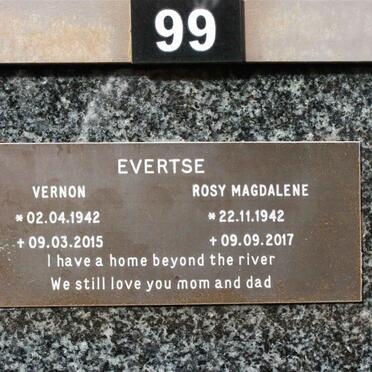 EVERTSE Vernon 1942-2015 &amp; Rosy Magdalene 1942-2017