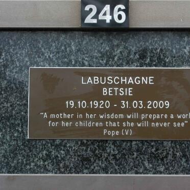 LABUSCHAGNE Betsie 1920-2009
