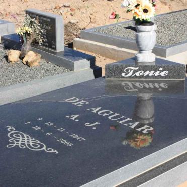AGUIAR A.J., de 1947-2005