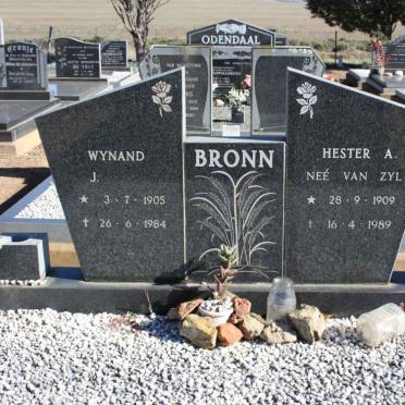 BRONN Wynand J. 1905-1984 &amp; Hester A. VAN ZYL 1909-1989