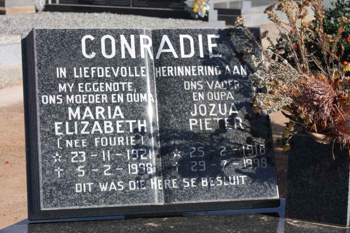 CONRADIE Jozua Pieter 1918-1998 &amp; Maria Elizabeth FOURIE 1921-1998