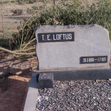 LOFTUS T.E. 1895-1971 :: LOFTUS C.J. 1932-1989 