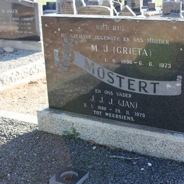 MOSTERT J.J.J. 1886-1979 &amp; M.J. 1896-1973