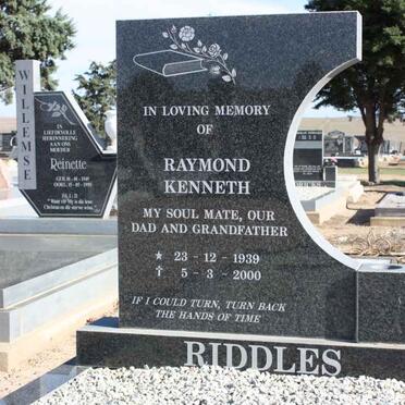 RIDDLES Raymond Kenneth 1939-2000