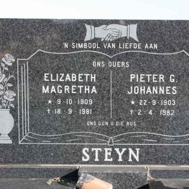 STEYN Pieter G. Johannes 1903-1982 &amp; Elizabeth Magretha 1909-1981